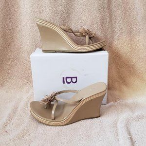 Wedge Flower Thong Sandal